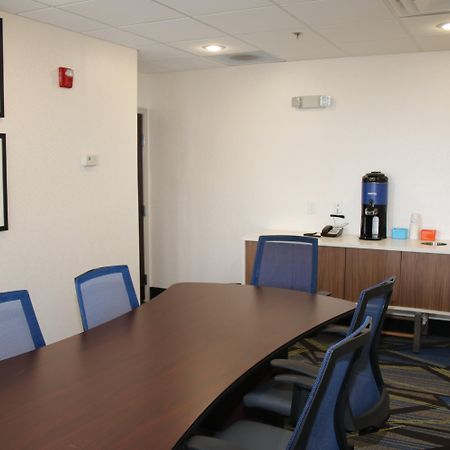 Holiday Inn Express By Ihg Douglas Esterno foto